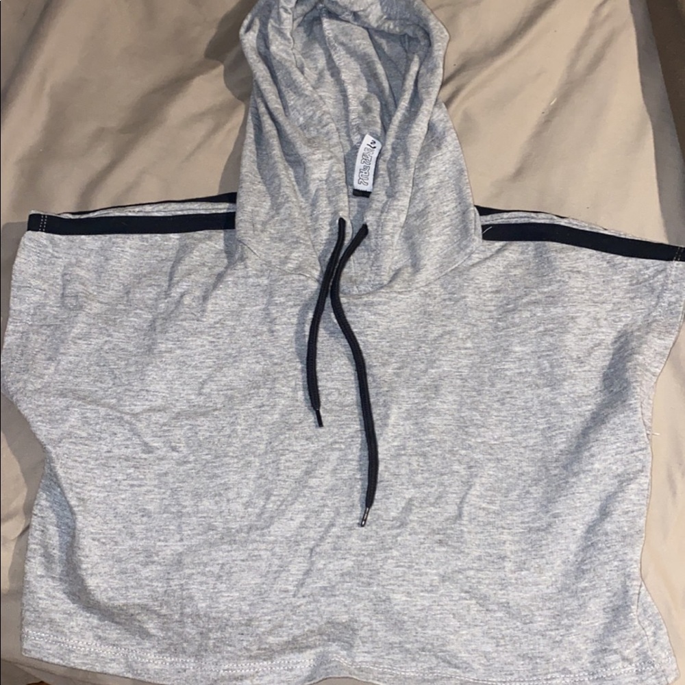 Cropped hoodie